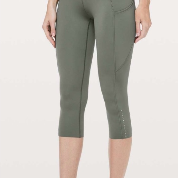 Lululemon Olive Green Cropped Leggings - Picture 1 of 10